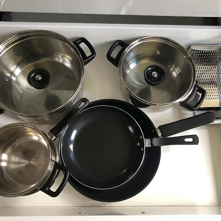 Gepflegte 3-zimmer-wohnung Am Schlossparkbad-mercedes Benz-atlas Elektronik-rheimetal Lejlighed *